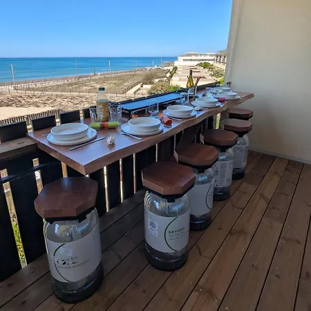 Reveil Face Aux Vagues Pour 6 Personnes Manahere *